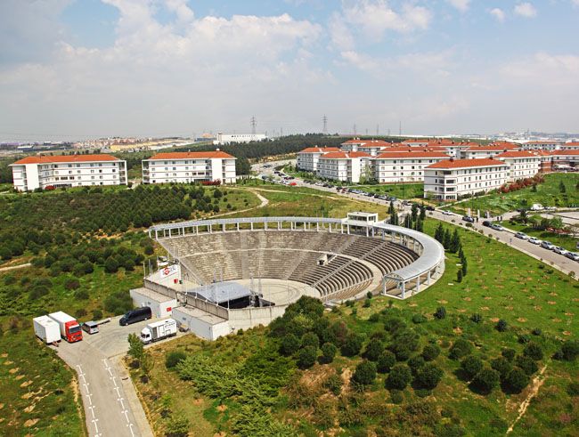 Sabancı Üniversitesi Amfi Tiyatro (Orhanlı)